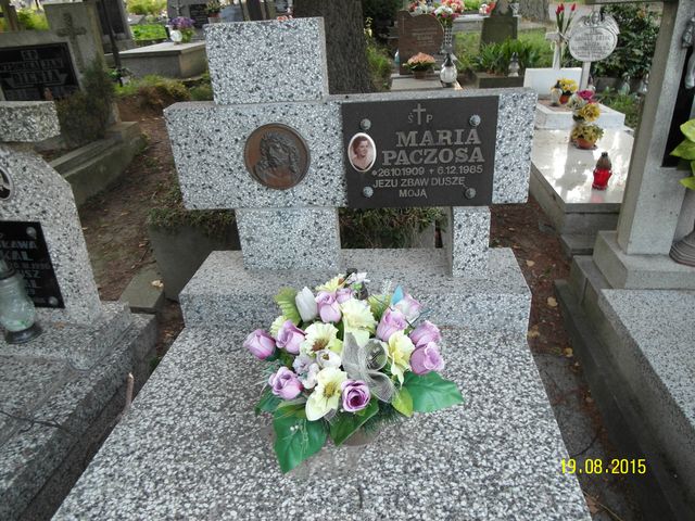 Grób Maria Paczosa