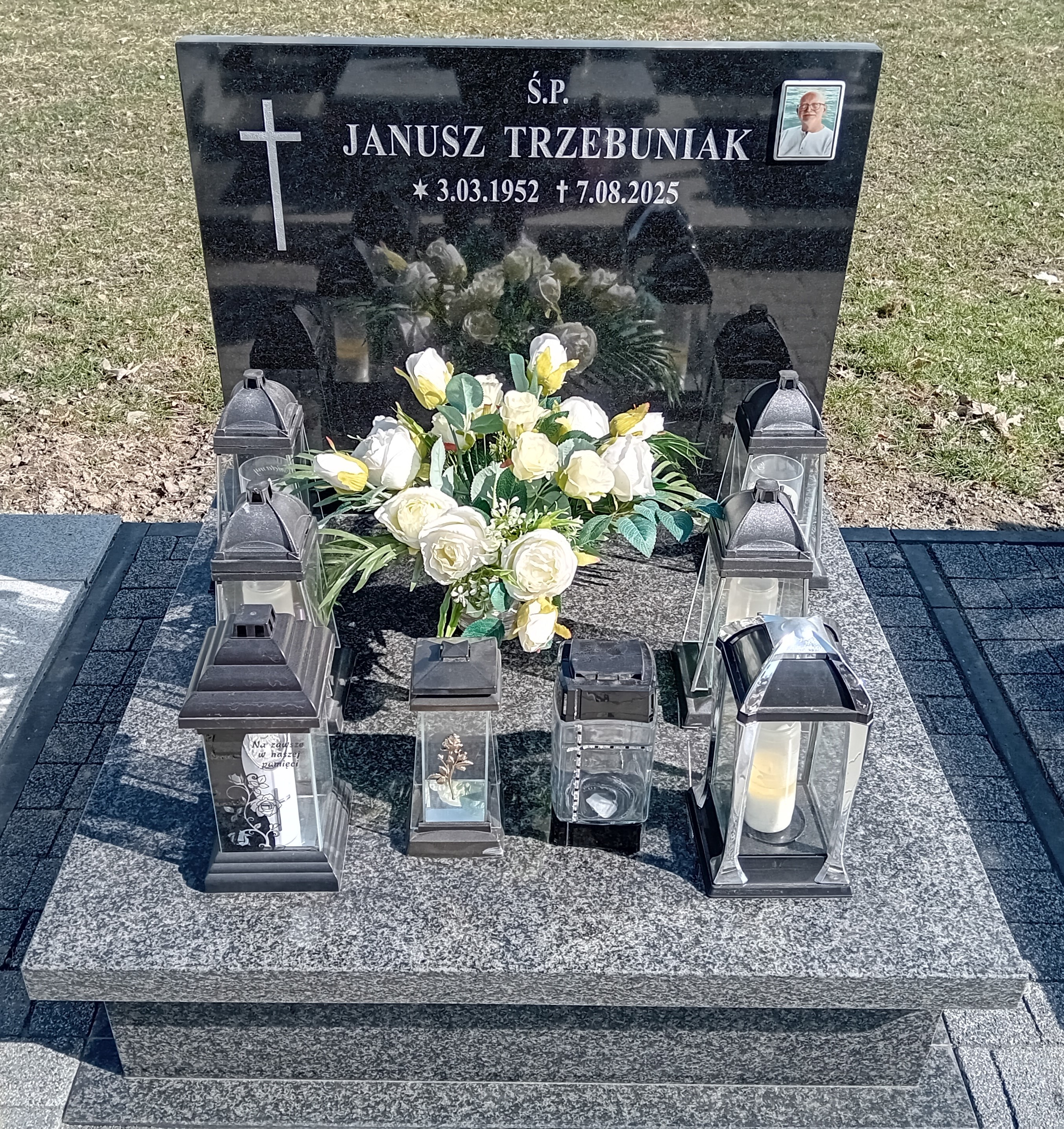Grób Janusz Trzebuniak