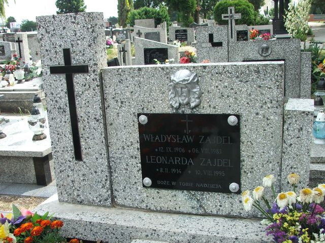 Grób Leonarda Zajdel