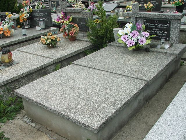 Grób Bronisław Ogrodnik