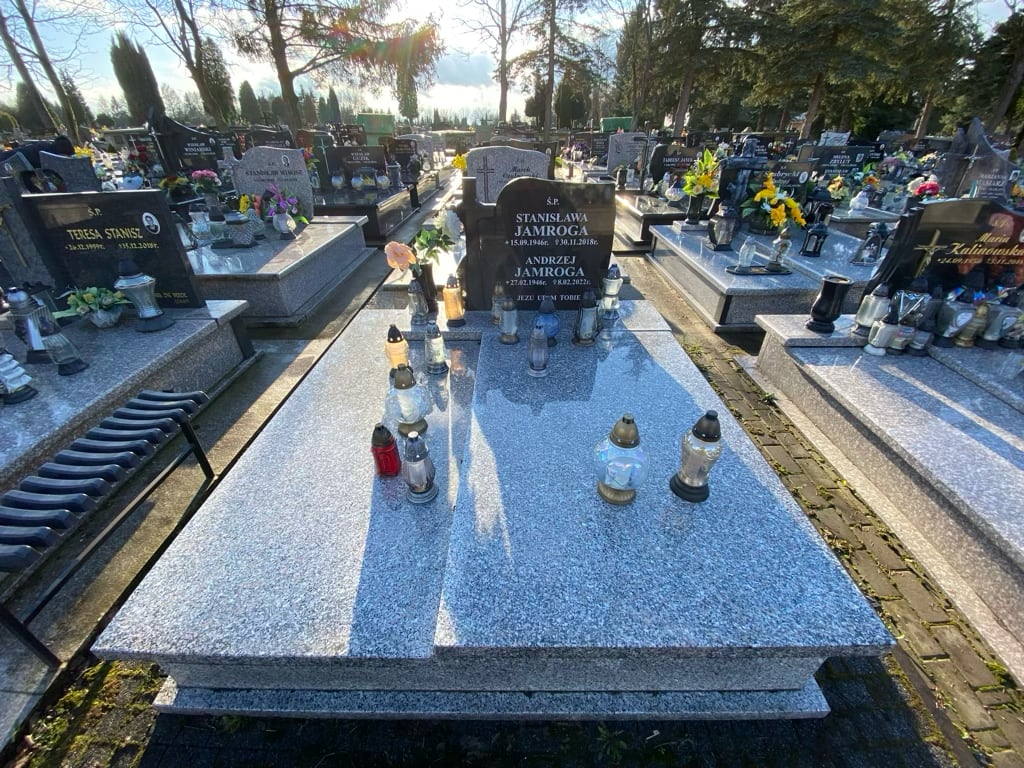 Grób Andrzej Jamroga