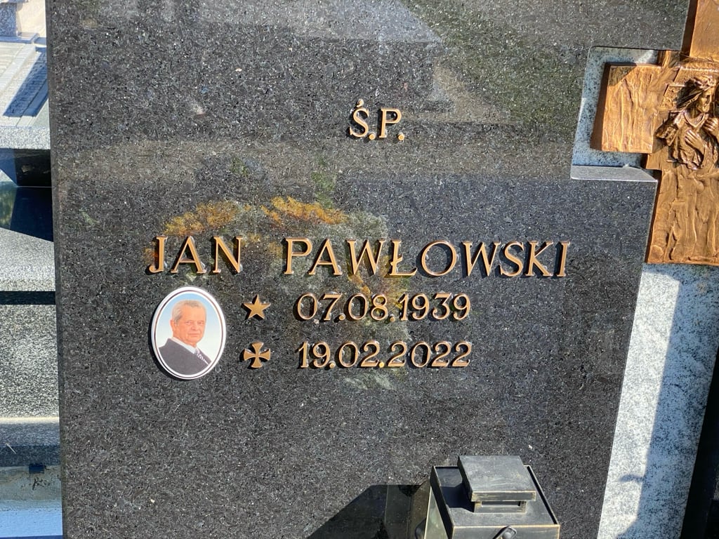Grób Jan Pawłowski