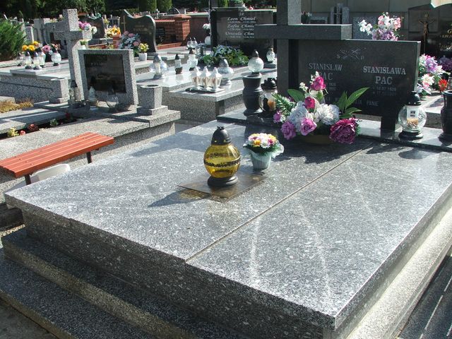 Grób Krzysztof Pac