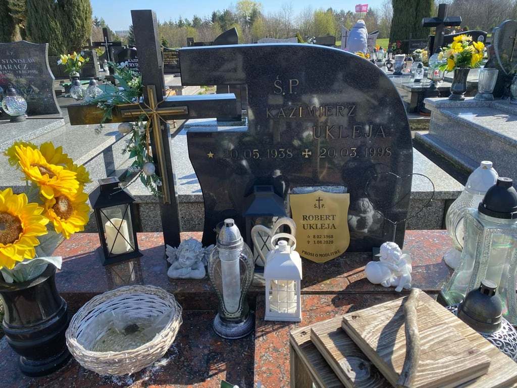 Grób Robert Ukleja 