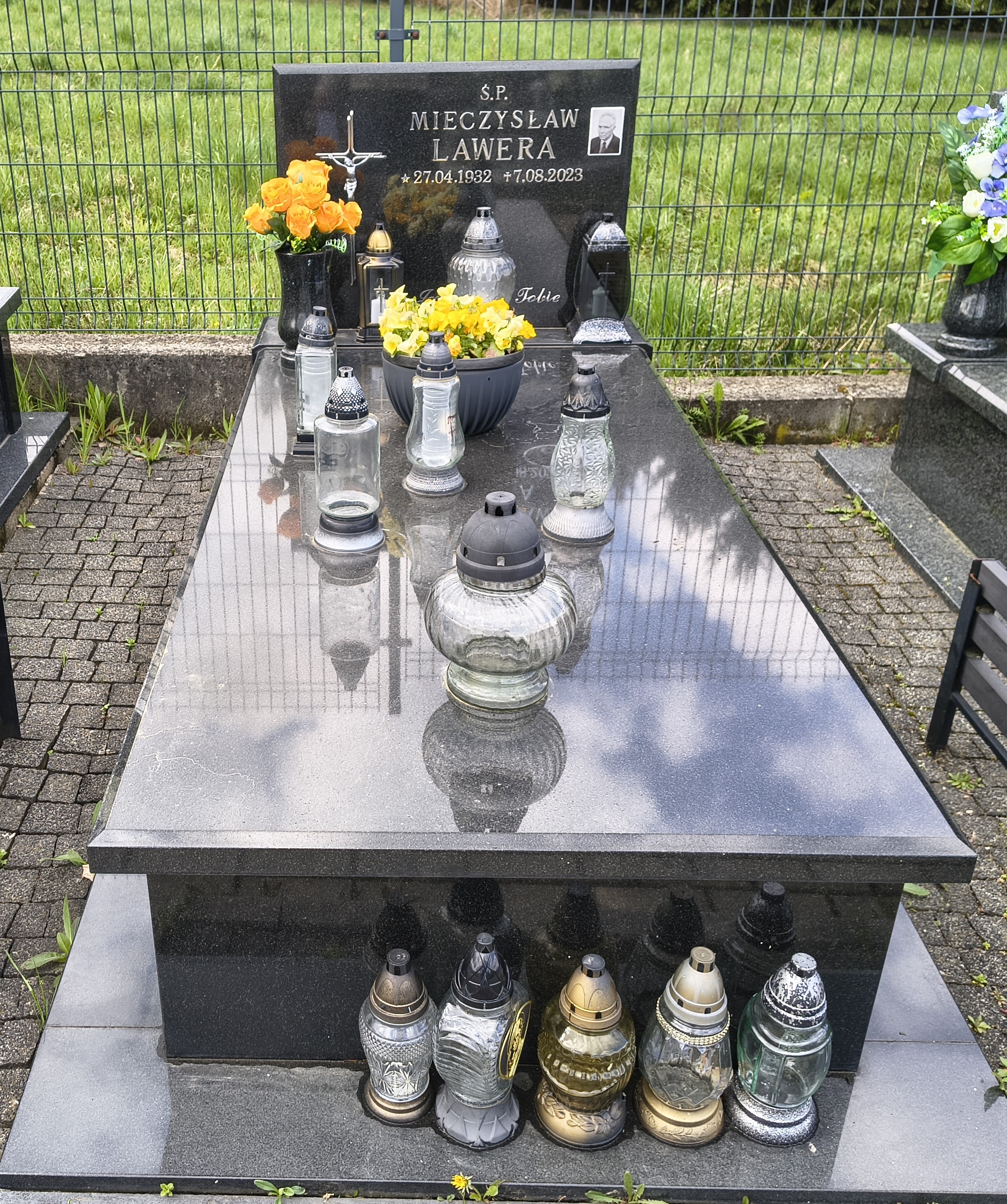 Grób Mieczysław Lawera