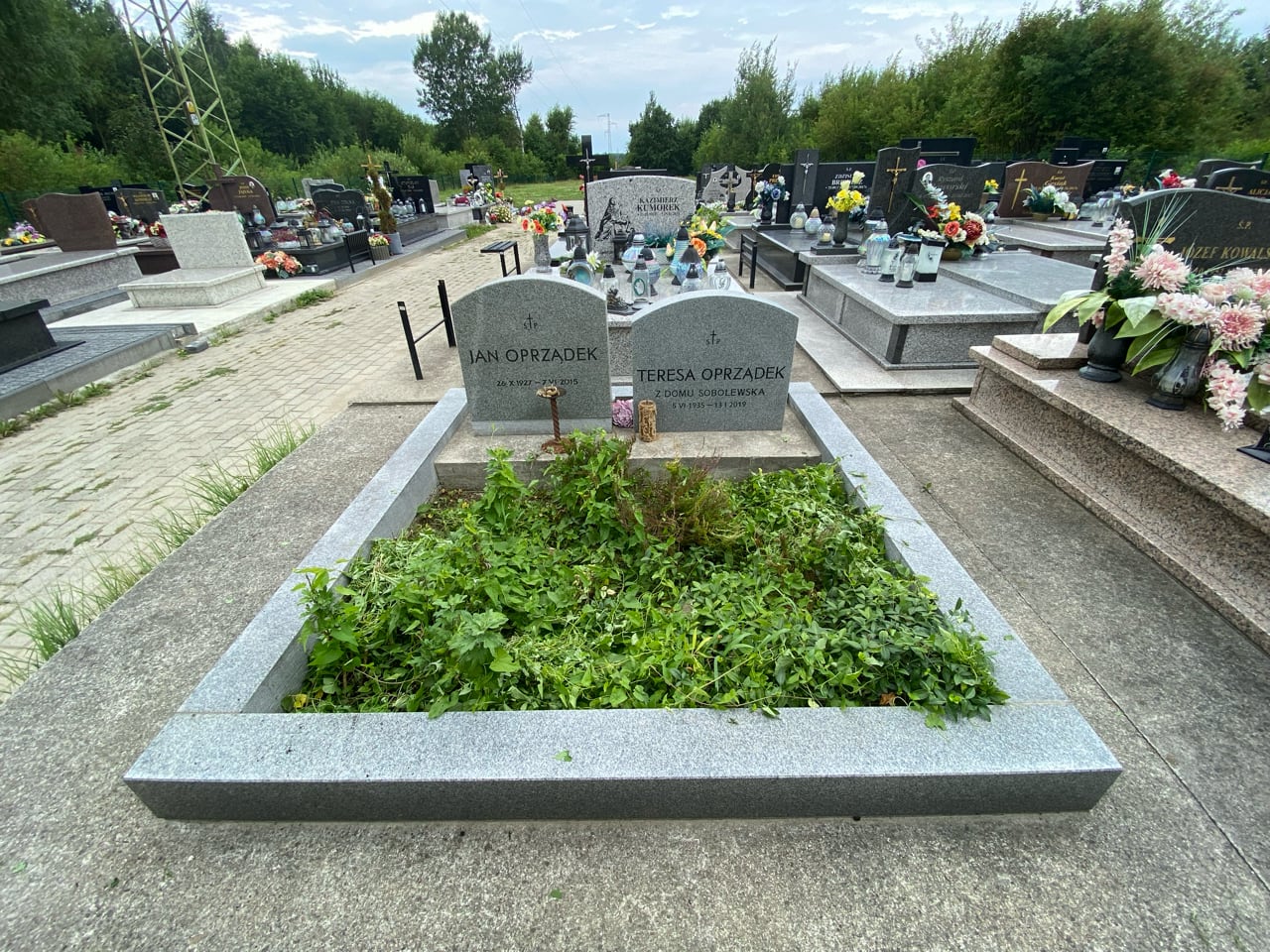 Grób Jan Oprządek